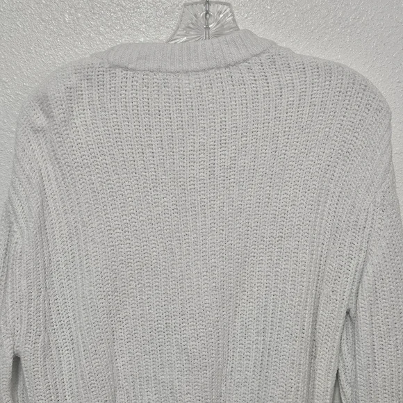 Aritzia Wilfred Sweater size medium - Picture 9 of 12